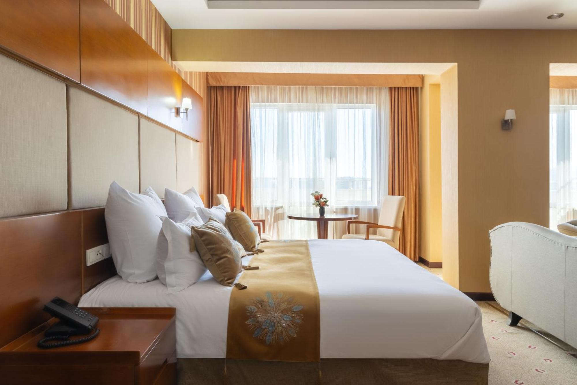 Regardal Hotel Almaty Luaran gambar