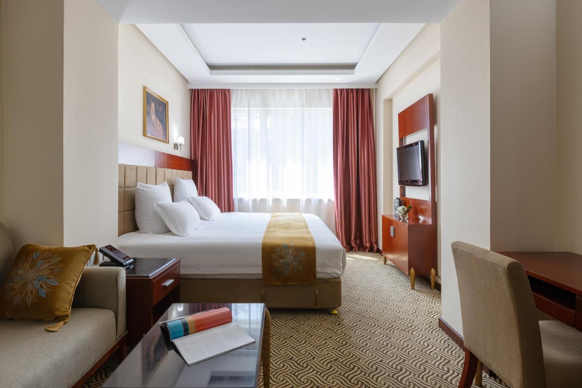 Regardal Hotel Almaty Luaran gambar