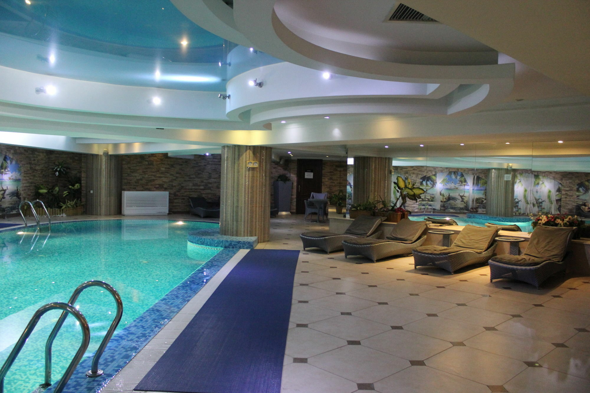 Regardal Hotel Almaty Luaran gambar
